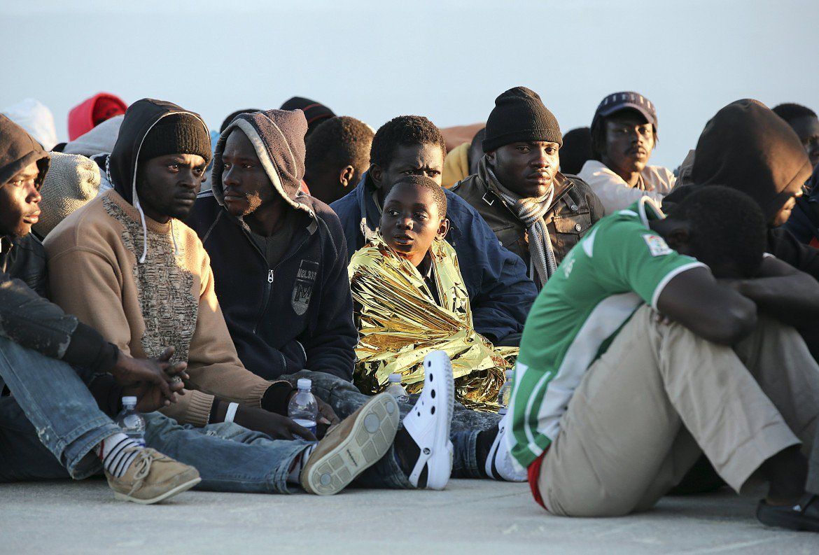 Migranti, otto algerini sbarcati oggi al Porto Canale di Cagliari