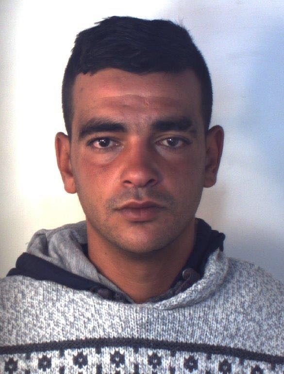 Cagliari, sorpreso a spacciare in via Roma: era già stato espulso