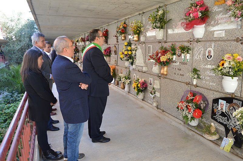 Delunas, l’omaggio ai predecessori defunti