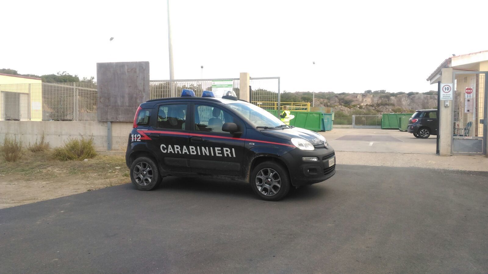 Sorpresi a rubare dall’ecocentro di Portoscuso, madre e figlio rom in arresto