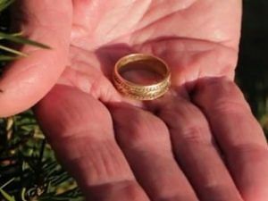 Cagliaritani sbadati, boom di oggetti smarriti. Anche molte fedi nuziali