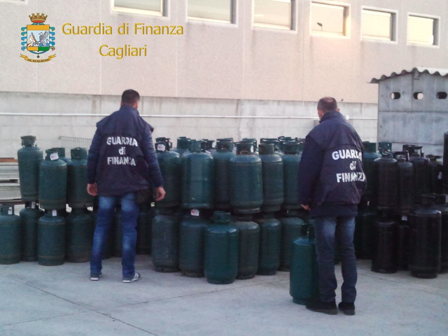 Cagliari, maxi sequestro di bombole Gpl: una denuncia
