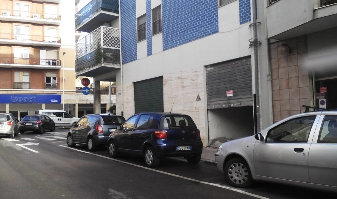 “A Sant’Avendrace troppi tumori dentro quel palazzo, spostate la cabina elettrica”