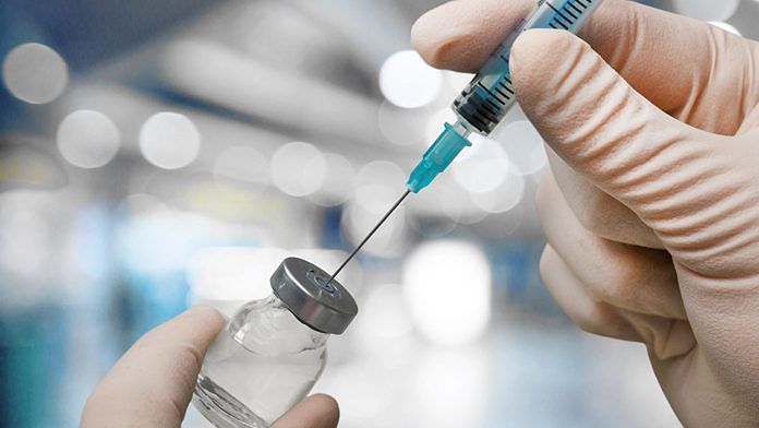 Decimomannu, scoppia il caos vaccini: “File di ore e solo 25 dosi al giorno”