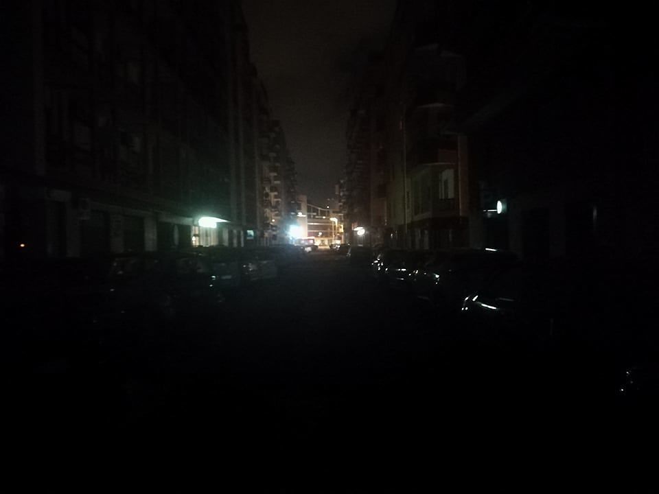 Cagliari, lampioni ko in molte strade: notte al buio dal centro alla periferia