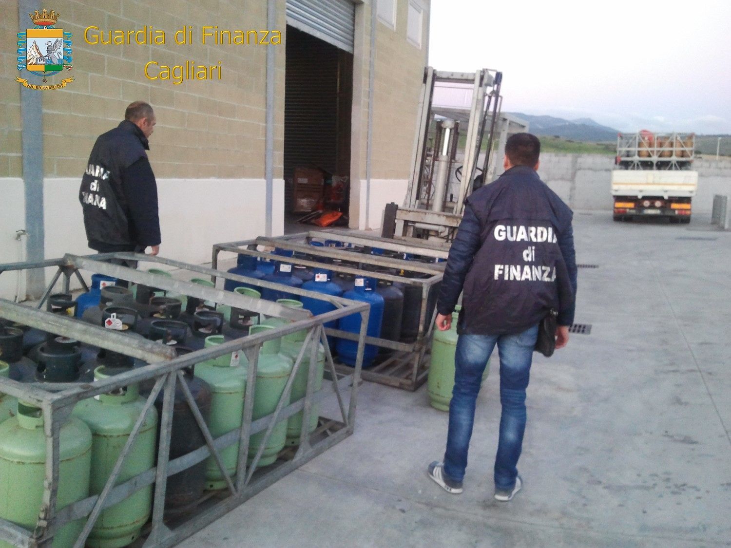 Sarroch, sequestrati 652 kg di gpl in bombole da un deposito: una denuncia
