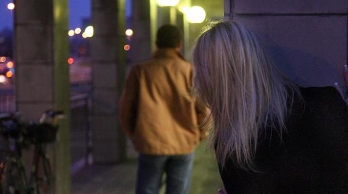 Quartu, lo stalker è donna: messaggi hot a un 46enne