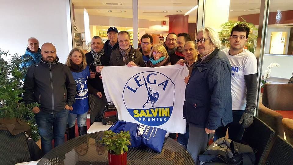 Calderoli ad Olbia: “E’ nato l’amore fra Sud e Lega, prima ci guardavano male ora ci chiedono i selfie”