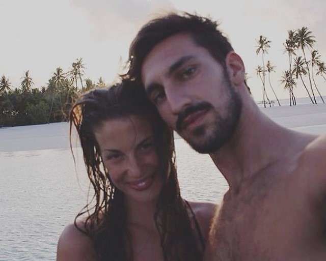 Addio Davide Astori, lascia una bellissima compagna e una bimba di due anni