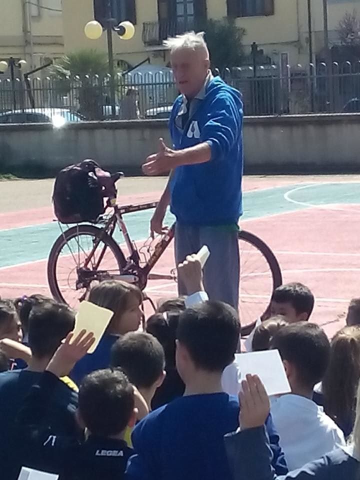 Tappa a Tortolì per il ciclista giramondo Yanus River