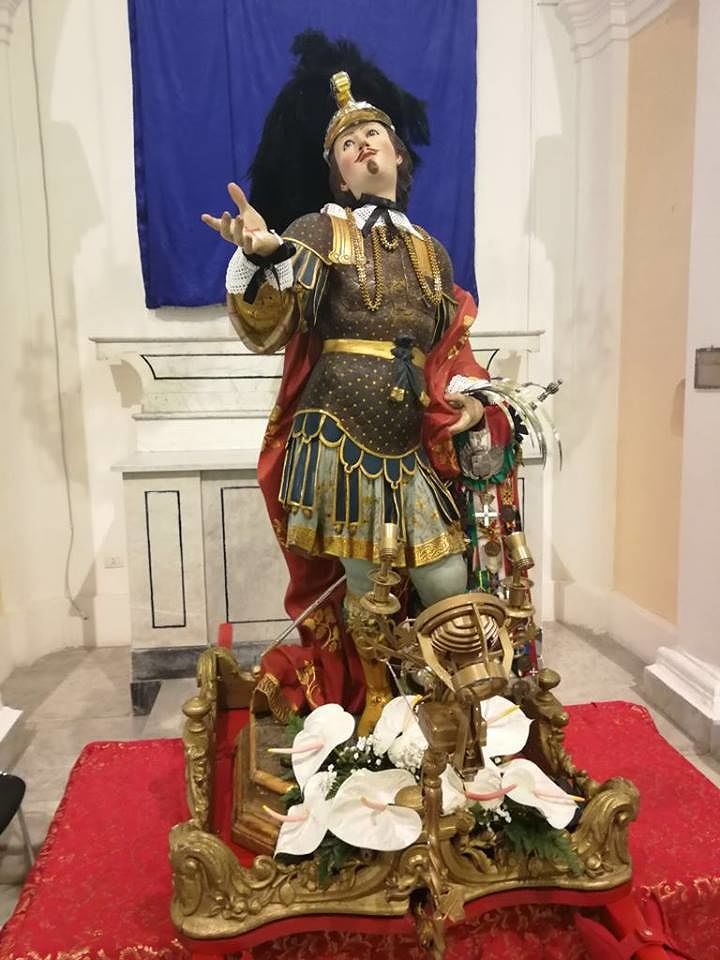 Bentornato, Sant’Efisio: migliaia di cagliaritani con lui nel giro delle sette Chiese