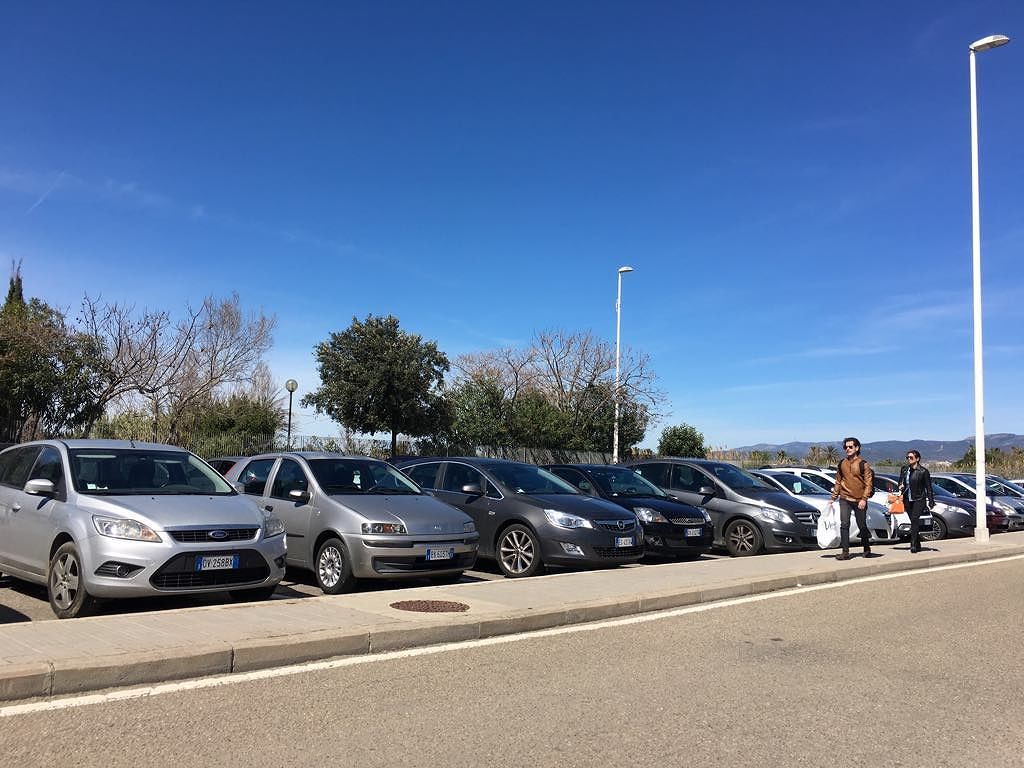 Cagliari, assalto ai parchi cittadini: pic nic fai da te, è la Pasquetta low cost