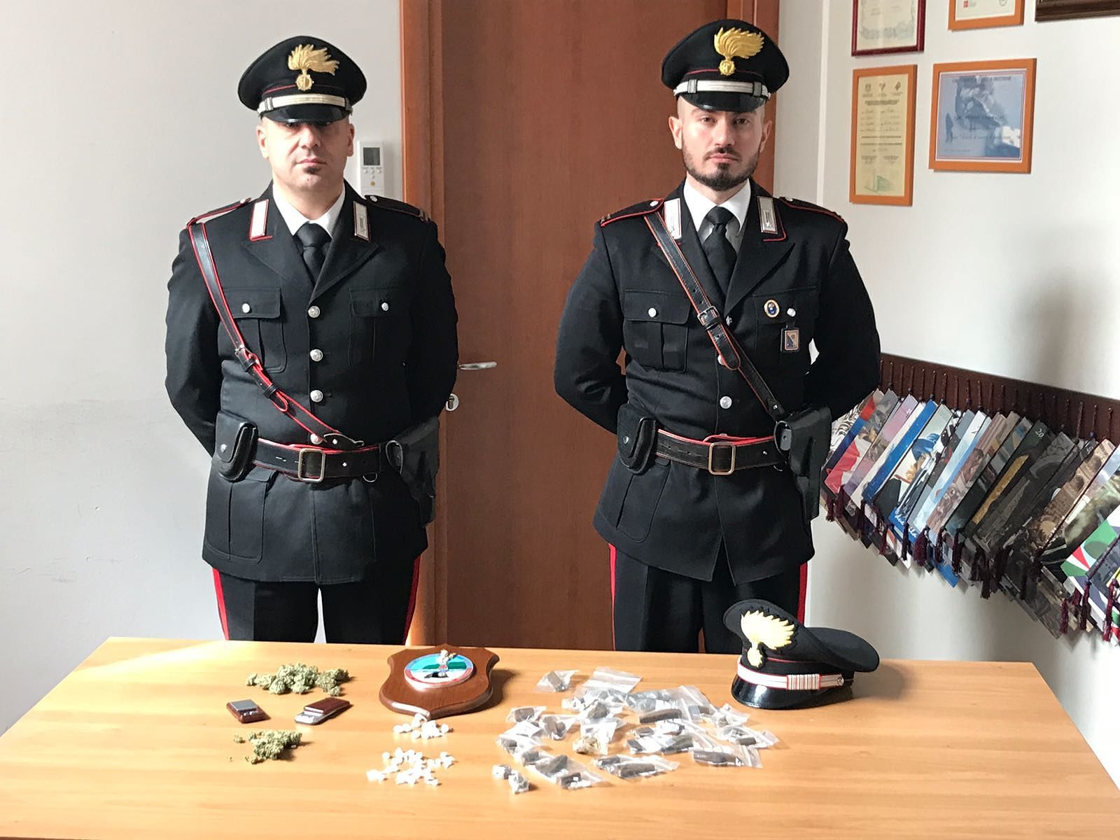 Cagliari, nuovo sequestro di droga a Sant’Elia: trovato il “diario” di un pusher