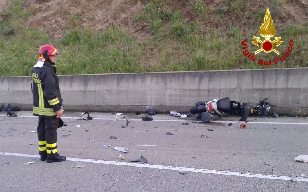Lanusei, scontro frontale tra un’auto e una moto: centauro in codice rosso all’ospedale