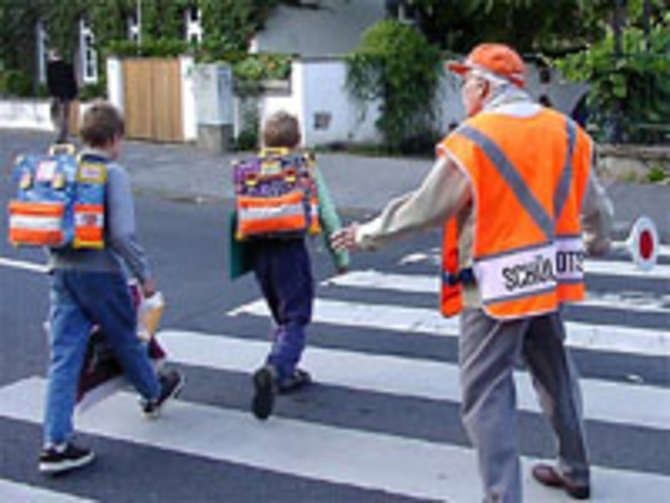 Vuoi diventare Nonno Vigile a Cagliari? il Comune apre le selezioni