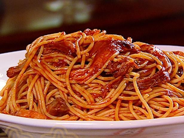 Pizza, spaghetti, carne? La scelta è dettata anche dal volume della musica