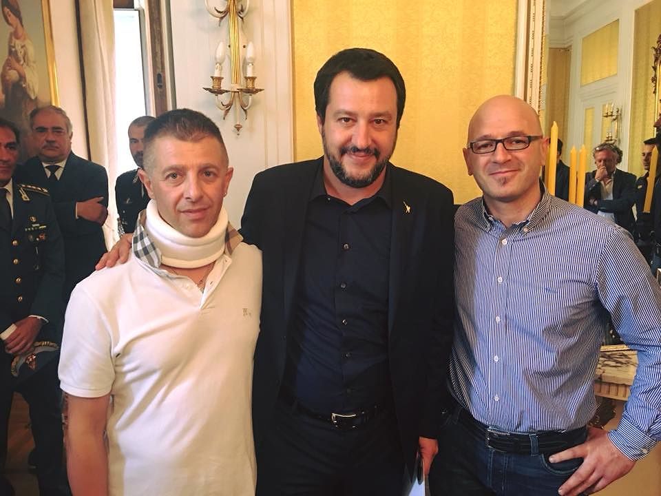 Salvini a Como dagli autisti aggrediti: “Erano richiedenti asilo, uno subito espulso”