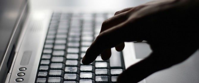 Truffe online, email con falsi messaggi a rischio: allerta della polizia