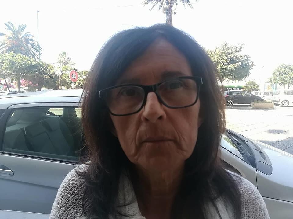 Paola, veterinaria sarda senza stipendio: “Tasche e pancia vuota, la Regione dorme”