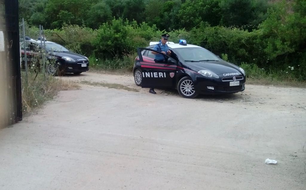 Raggiunto da due proiettili alla testa mentre guida, ora è in coma: giallo a Santadi