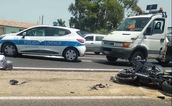 Scivolò con la moto sulla 130 e perse la vita: l’Afavis cerca testimoni dell’incidente
