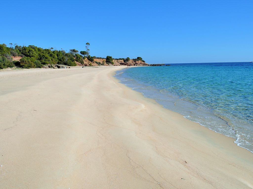 Pula, atti osceni sott’acqua davanti a una minorenne: denunciato titolare di un diving