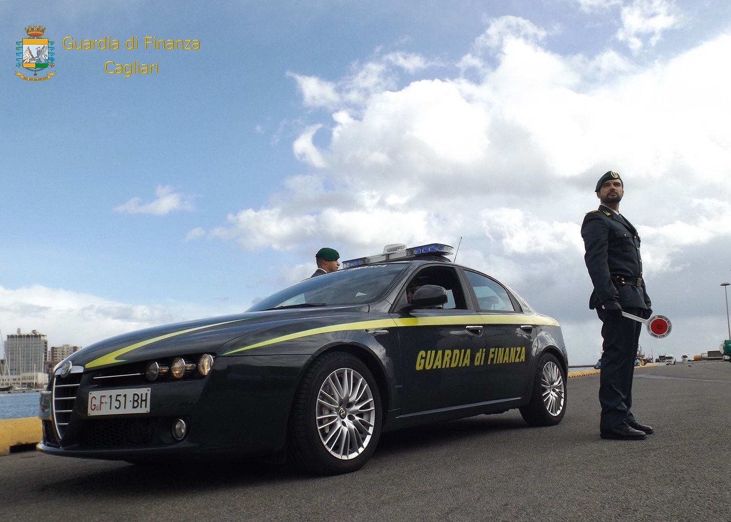 Controlli antidroga della finanza nel Cagliaritano: sequestrata hashish, marijuana e metanfetamine