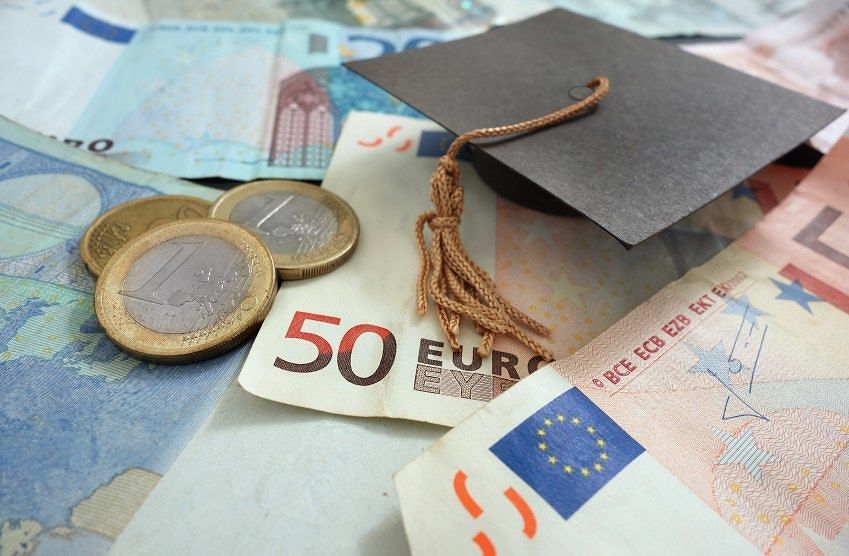 Cagliari, in pagamento i contributi per il diritto alla studio 2016