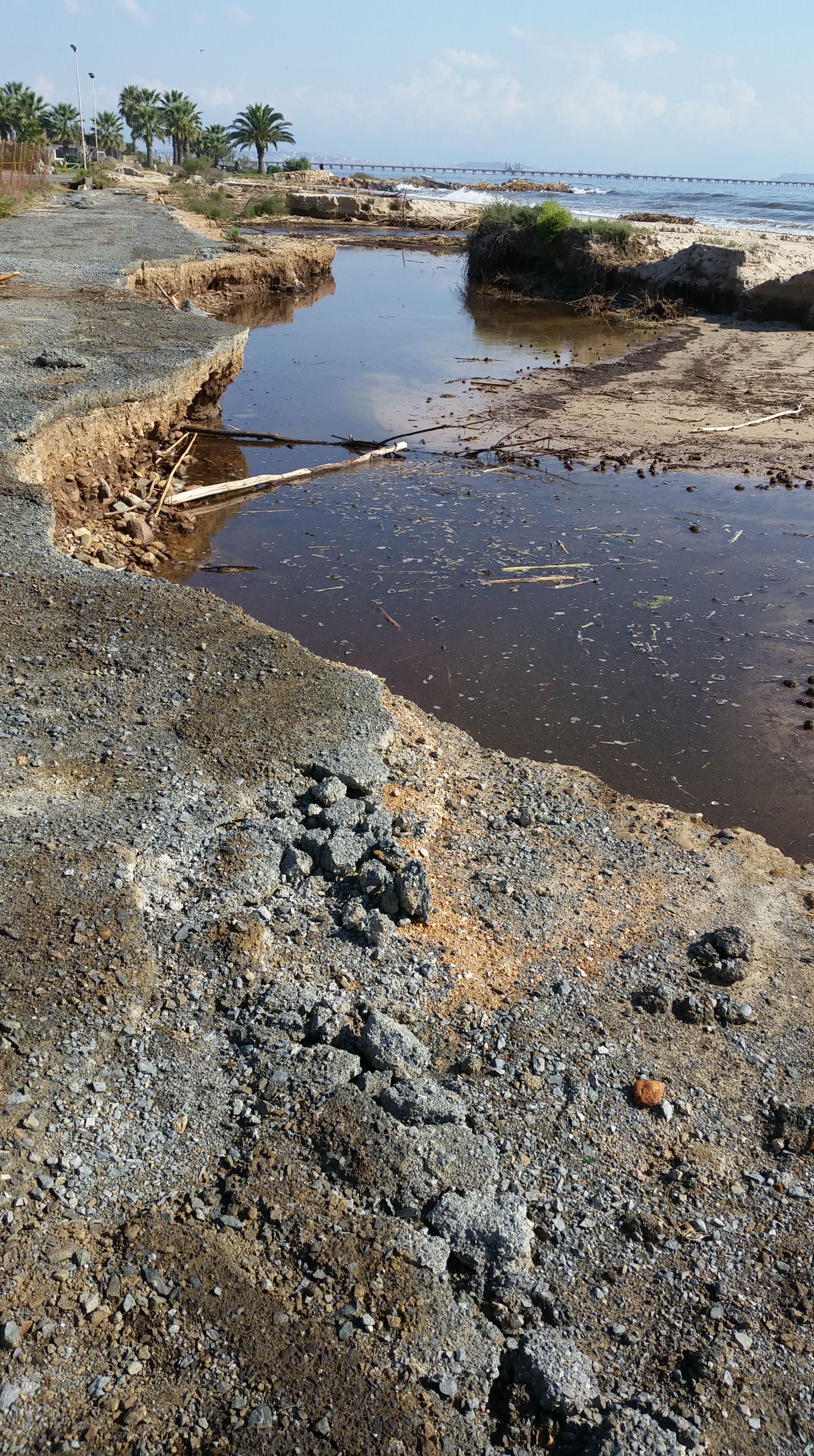 Capoterra, Maddalena Spiaggia spazzata dall’alluvione: le tristi immagini