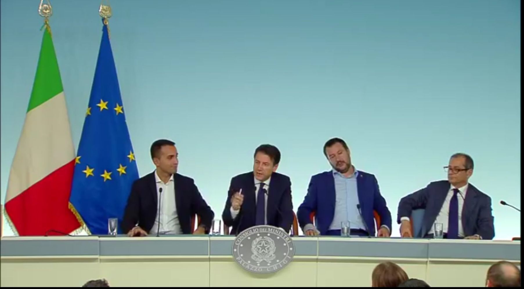 Pace fiscale anche a Cagliari, tetto di 100mila euro. Colpo di spugna per mini cartelle