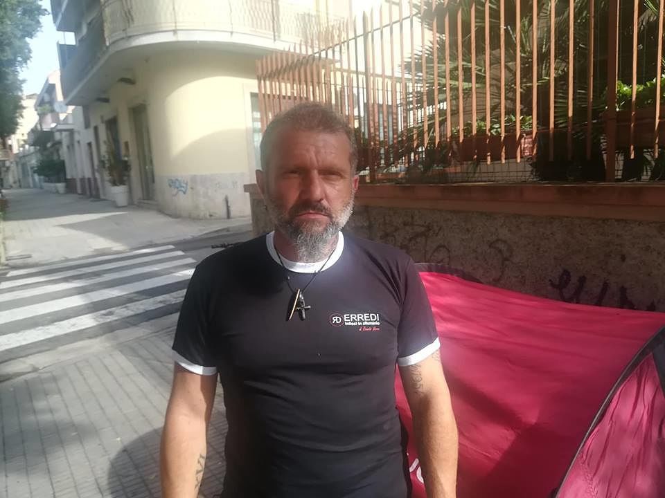 Luca di Quartucciu, ex lavoratore portuale disperato: “Mi mancano i miei figli, aiutatemi”