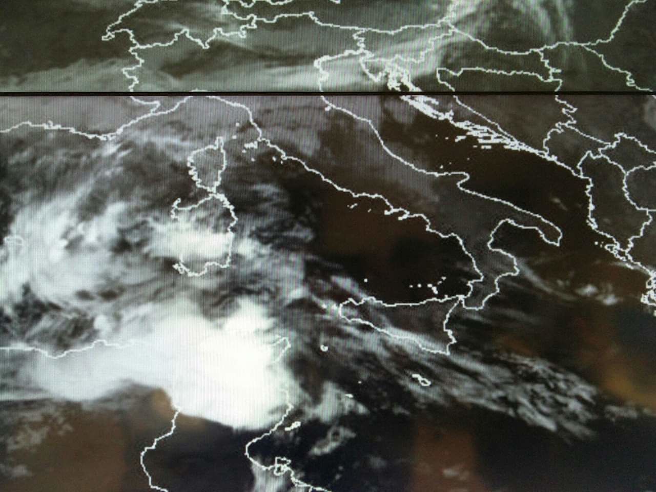 Maltempo in Sardegna, dalle 22 allerta gialla: “Massima attenzione per il vortice dalla Tunisia”