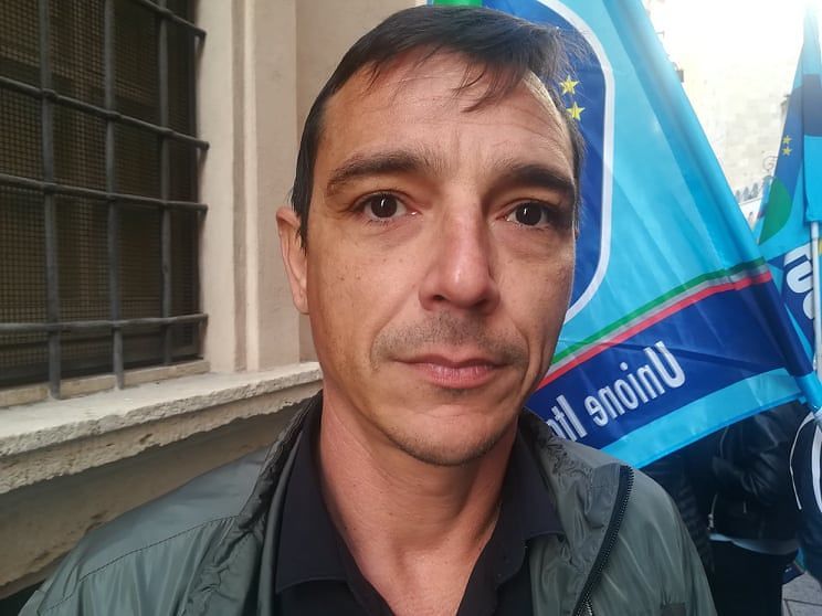 Paolo, ex aiutante bibliotecario di Cagliari: “Addio a 470 euro e al mutuo per la casa”