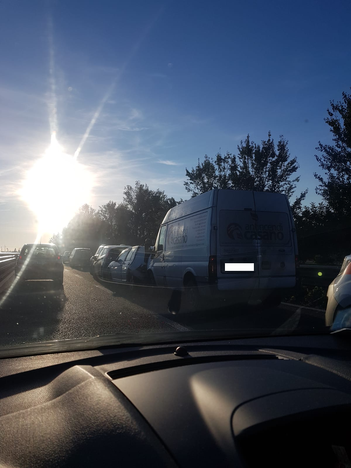 Assemini, maxi tamponamento sulla Ss 130: coinvolte numerose auto, ci sono feriti