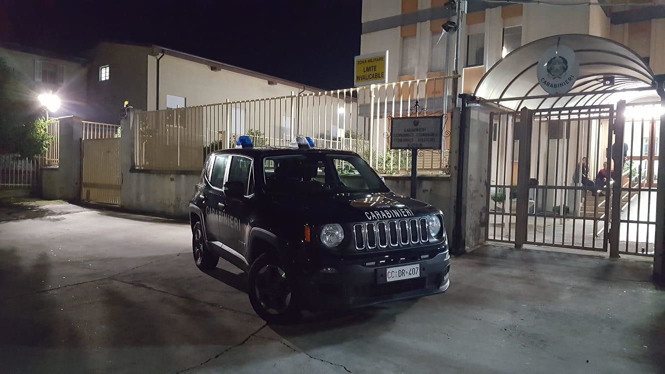 Villacidro, minaccia di morte la madre e la sorella: 26enne in manette