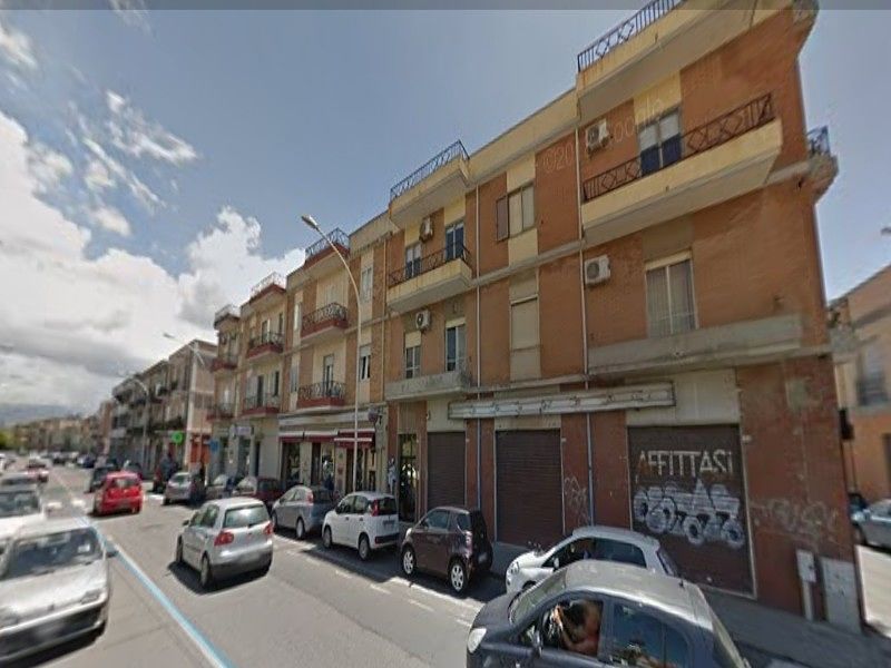Pirri, cade in casa e non riesce a rialzarsi: salvata dopo ore dai Vigili del fuoco