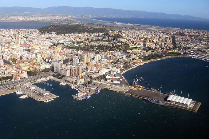 Cagliari, Mannino (Fdi): “Un tunnel sott’acqua al porto e addio auto in via Roma”