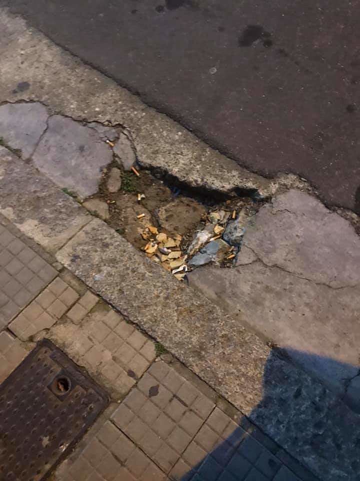 Quartu, buche a tutto spiano nell’asfalto ko: è polemica dopo la morte di Salvatore Cireddu