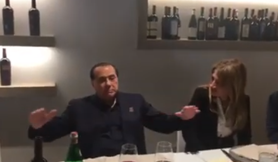 Carpaccio di bue, culurgionis e maialetto, ecco il succulento menù per Berlusconi a Villasimius
