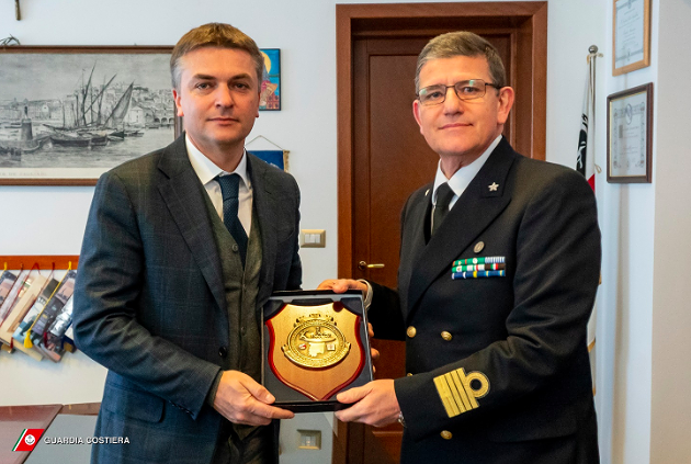 Cagliari, Il vice ministro delle Infrastrutture e dei Trasporti in visita alla Direzione marittima