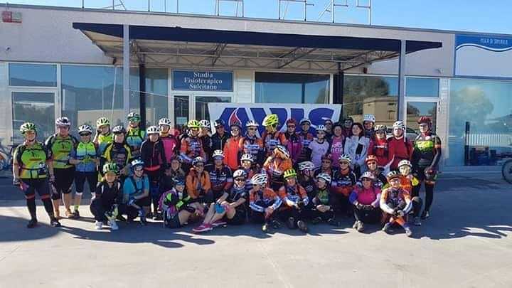 Carbonia, donne in bici contro stalking e violenza