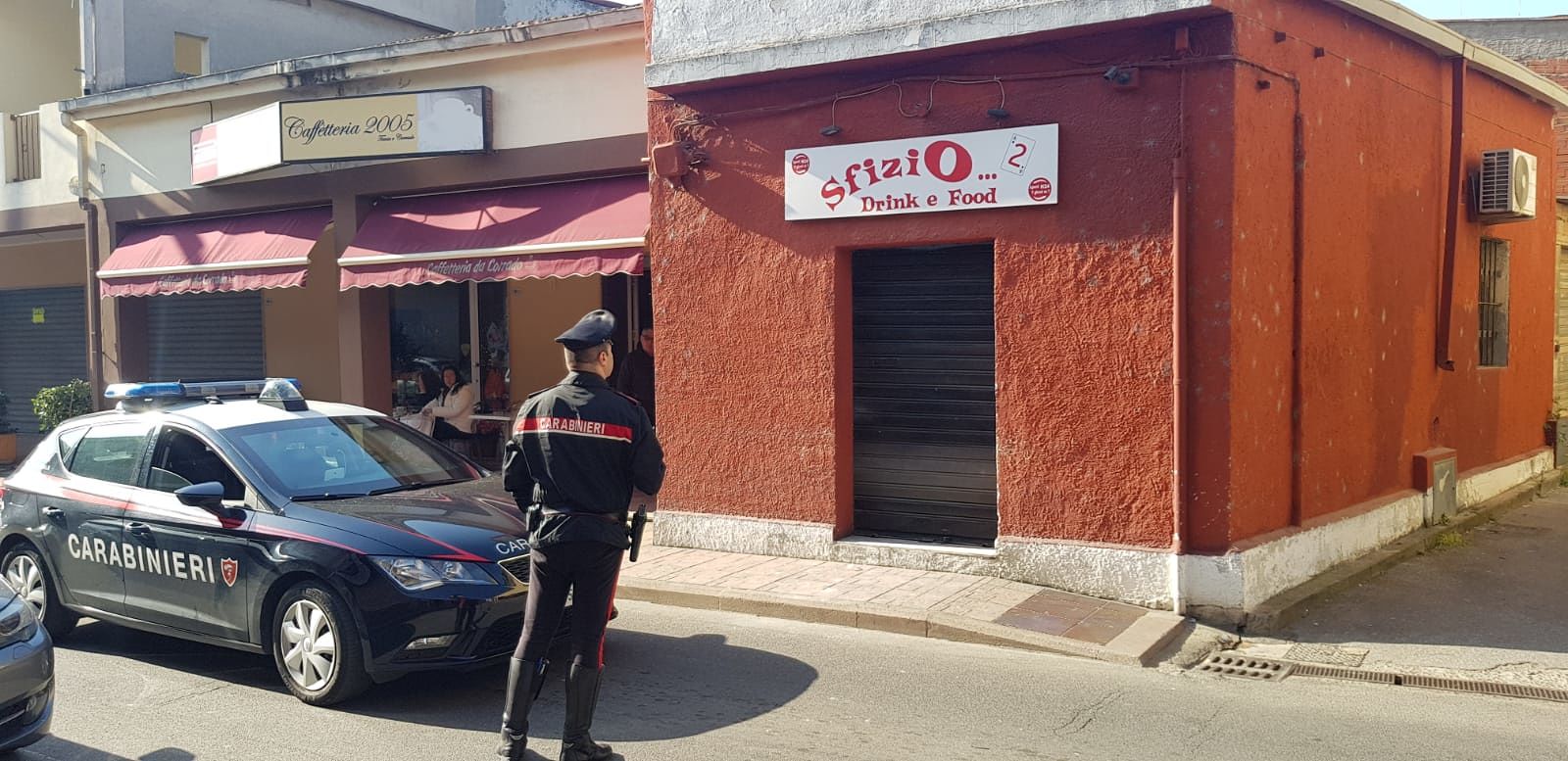 Assemini, ordigno incendia il locale “Sfizio, drink e food”: ferito un giovane