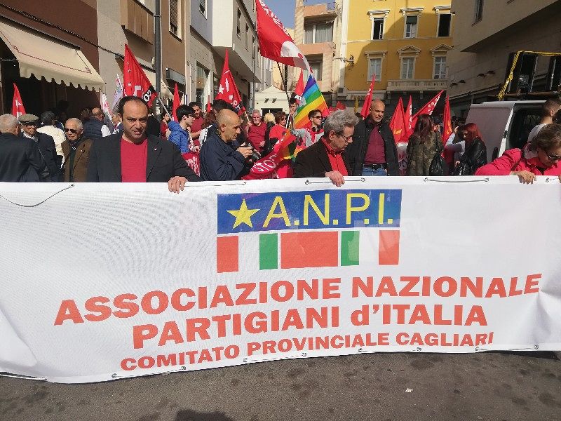 Cagliari in festa per la Liberazione: “Antifascisti sempre, la storia non si deve ripetere”