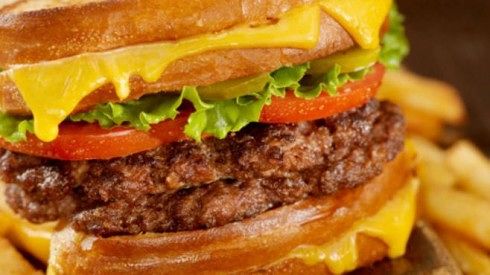 Lo studio: “salumi e hamburger causano più morti del fumo”