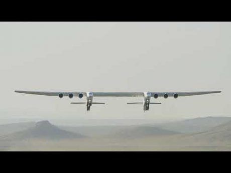 Il primo volo dell’aereo più grande del mondo