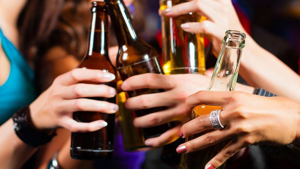 Notti d’estate senza alcol a Cagliari: stop a vendita e consumo dal centro storico al Poetto