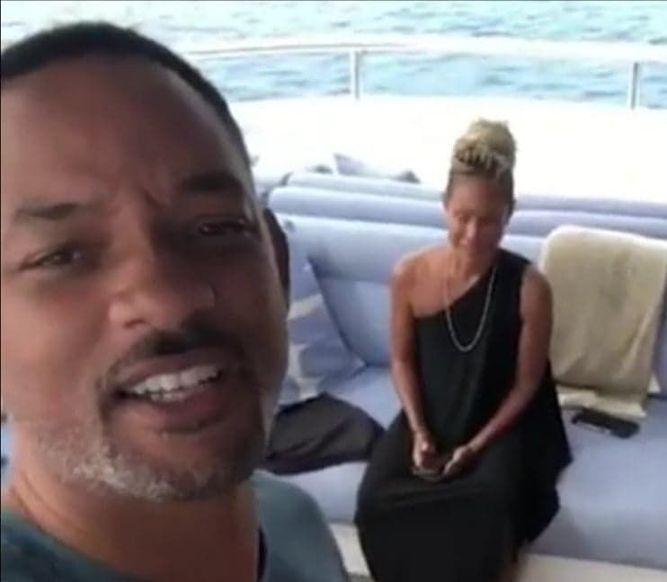 Will Smith è in Sardegna, vacanze tra sole e mare cristallino per l’attore americano