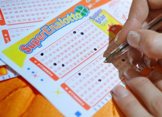 A Cagliari un Superenalotto da “batticuore”, realizzati due 5 da 25mila euro