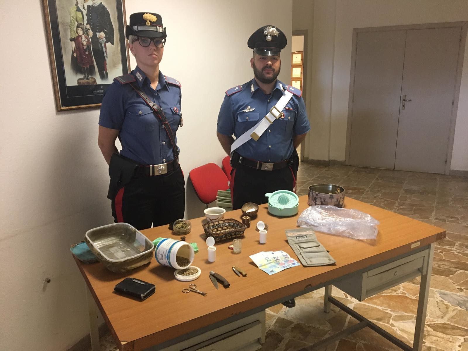 Trovato con 30 grammi di marijuana addosso: arrestato disoccupato a Guspini