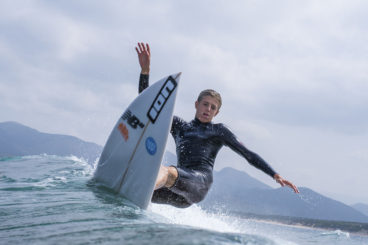 Surf, il cagliaritano Matteo Calatri campione italiano under 18